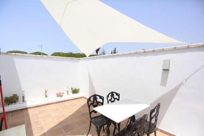 Apartamentos La Mar Sala Piscina Compartida Conil de la Frontera Kültér fotó